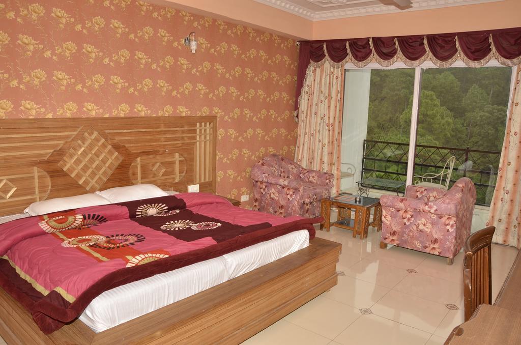 Hotel Shivalik Kasauli Phòng bức ảnh