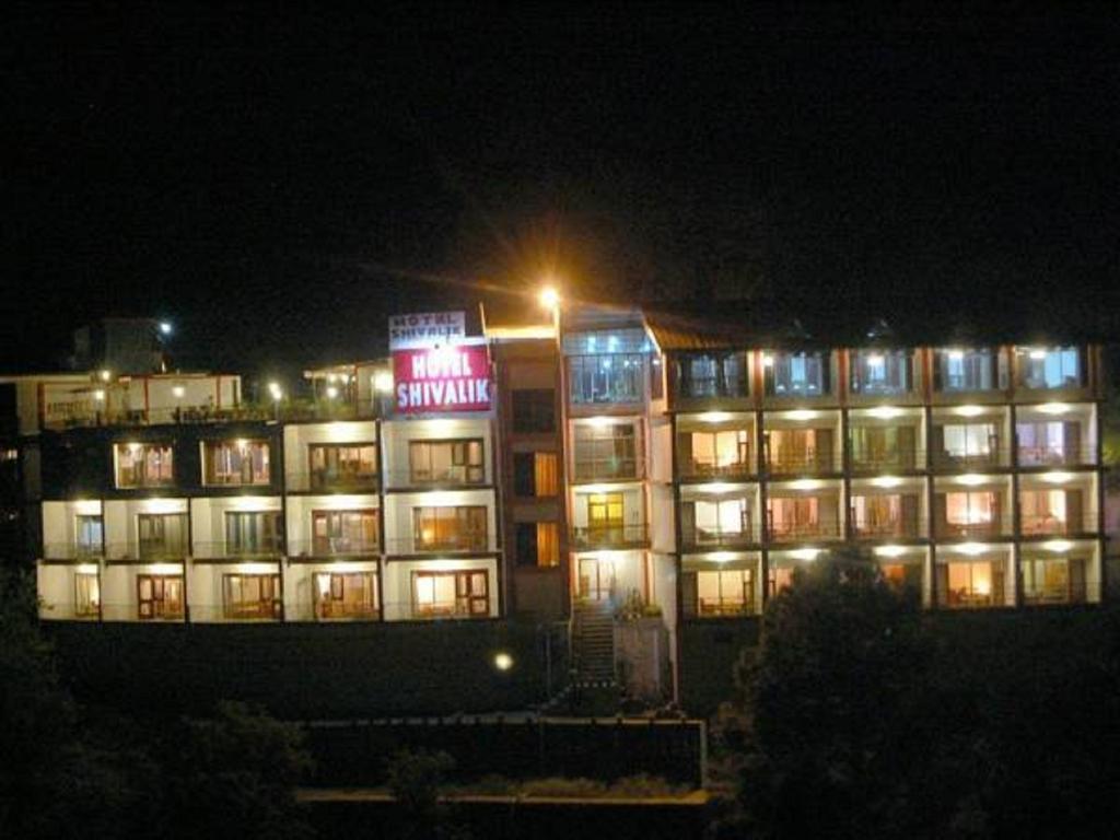 Hotel Shivalik Kasauli Ngoại thất bức ảnh